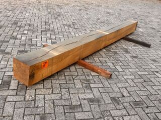 Eiken Balk Fijnbezaagd, 300x300mm, Lengte 410cm
